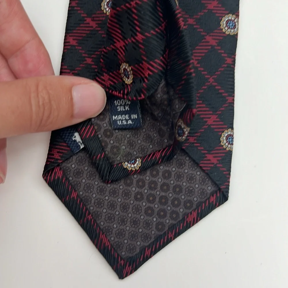 NWOT 100% Silk Men’s Tie